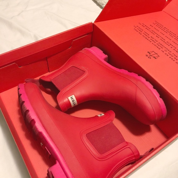 Hunter Rain Boots Coral - Picture 3 of 4